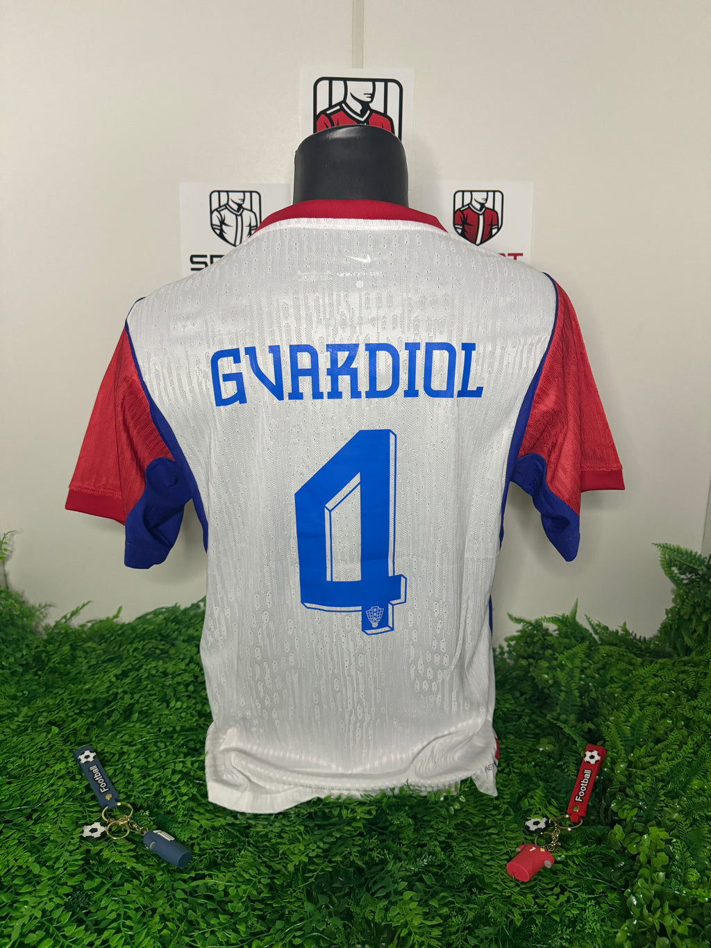 Croatia "Gvardiol 4" Home Fan Jersey