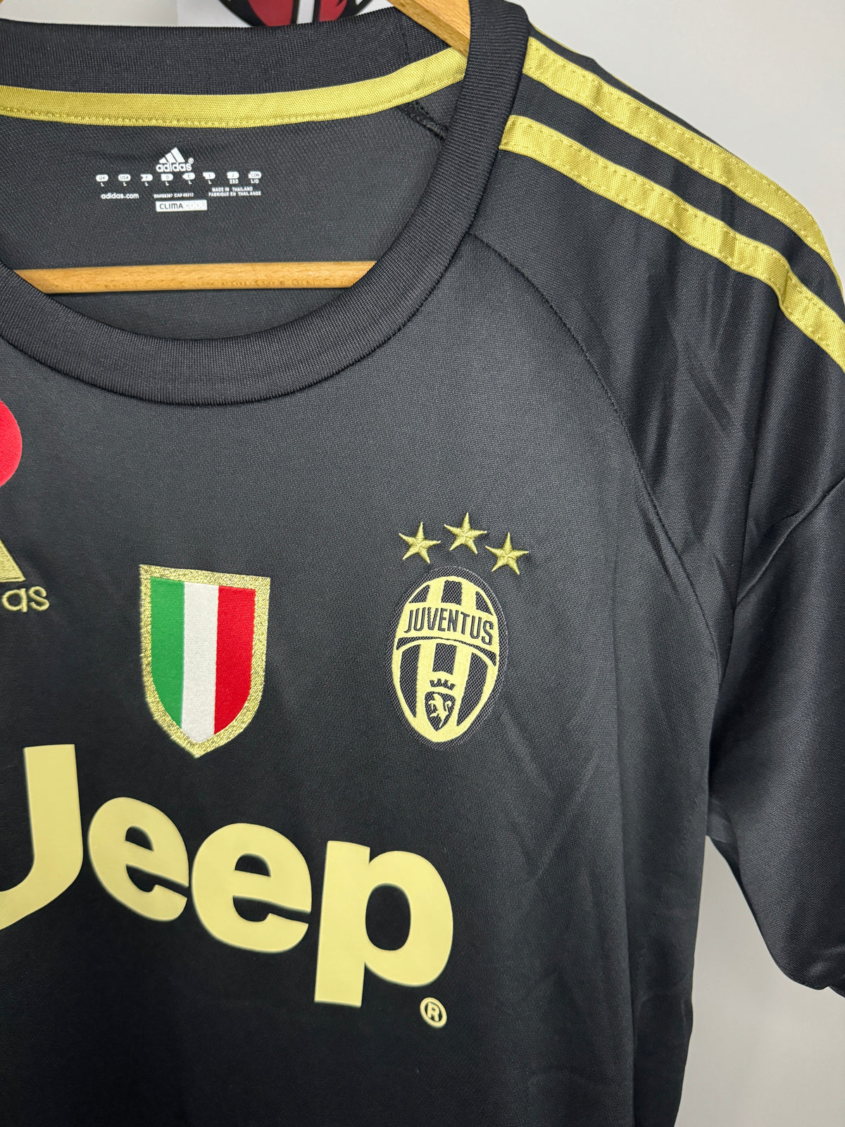 Juventus FC "Pogba 10" Third kit 2015/2016- Retro