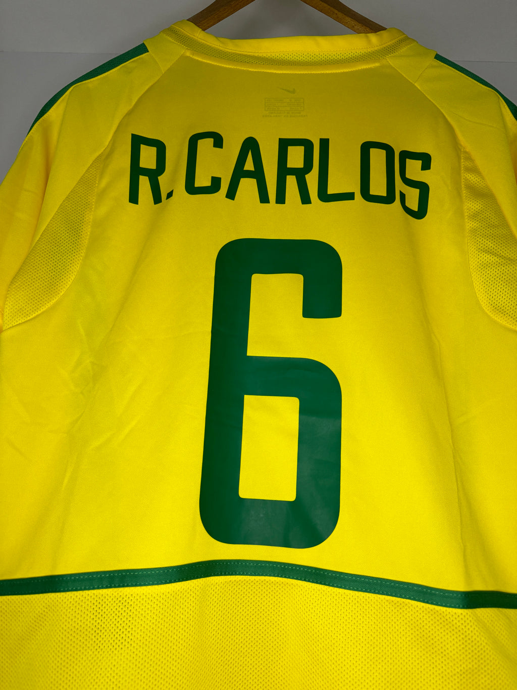 Brazil "R.Carlos 6" Home jersey 2002- Retro